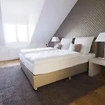 Aparthotel Helvetia Düsseldorf