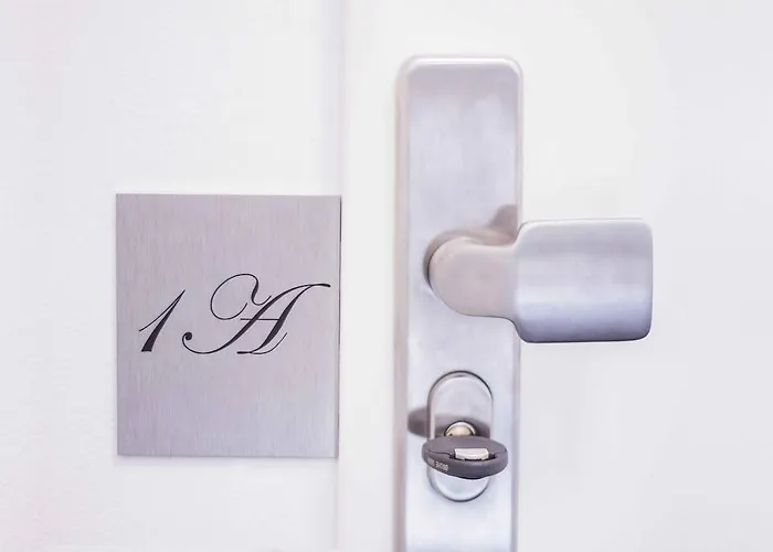 Aparthotel Helvetia 3*