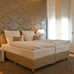 Lägenhetshotell Helvetia 3*