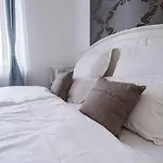 Helvetia Lägenhetshotell 3*