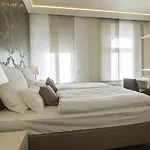 Helvetia Apartahotel 3*