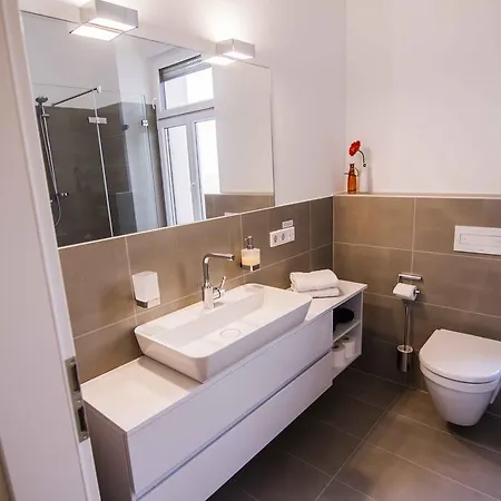 아파트호텔 Helvetia 3*